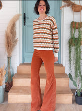 Cargar imagen en el visor de la galería, Patrón de pantalón acampanado estilo boho para mujer en pdf. Patrón Juan sin Miedo