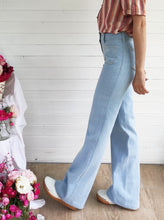 Cargar imagen en el visor de la galería, Patrón de pantalón vaqueros para mujer en PDF, ideal para coser en lino o denim. Patrón Víctor