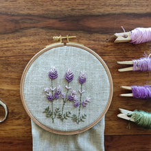 Cargar imagen en el visor de la galería, Bordado Planta Lavanda