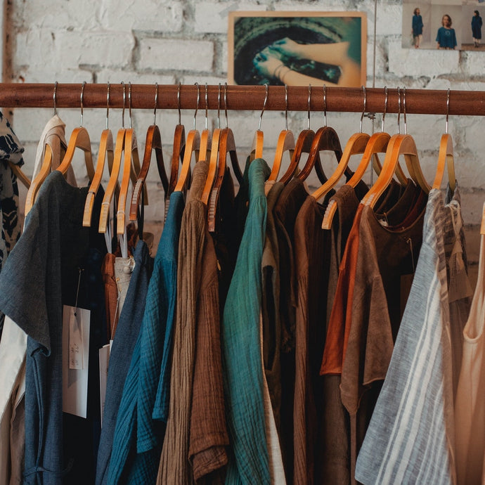 Slow Fashion vs. Fast Fashion